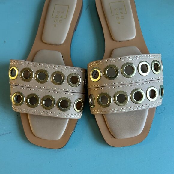 Shu Shop Codie Flat Slip On Sandal in Nude Size 7.5 Gold Eyelets Boho Chic - Picture 10 of 11